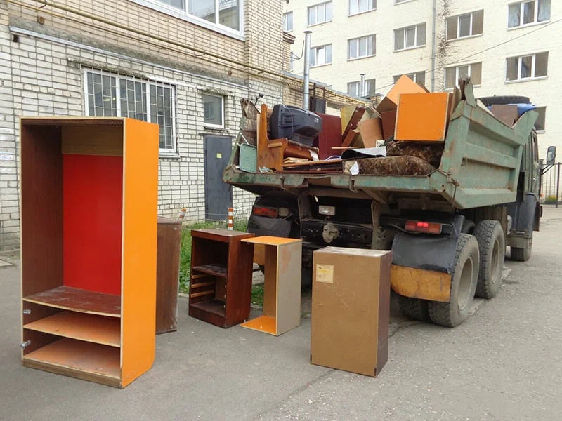 Вывоз шкафа в Ставрополе от ПроМусор — недорого, демонтаж, утилизация, вывоз из квартиры от 883 руб